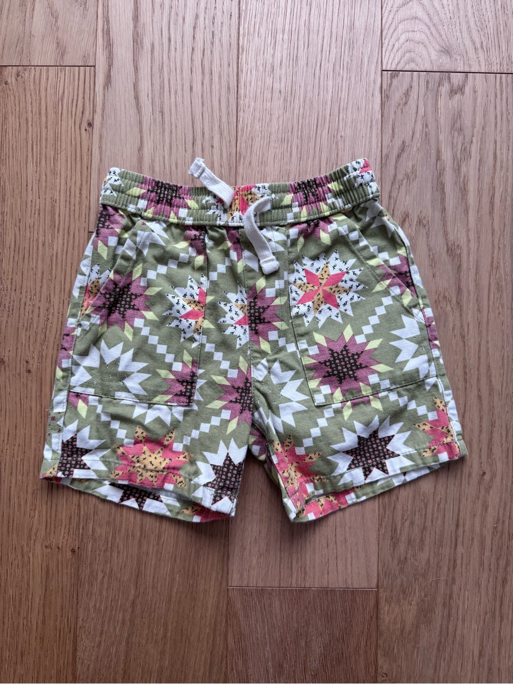 Cat & Jack Quilt Pattern Geometric Starburst Drawstring Shorts
